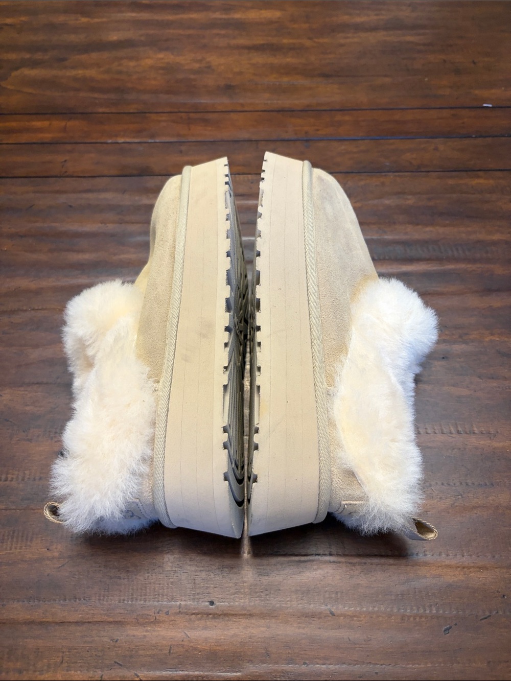 UGG Slippers Woman US 9 ACS - Picture 3 of 6